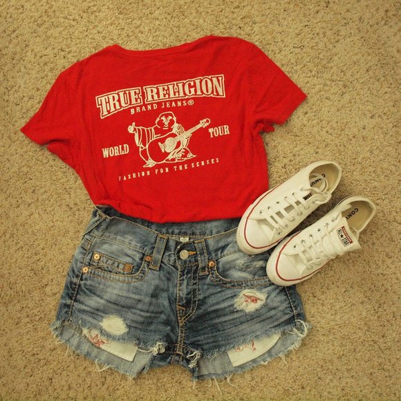 ~ Meet your Posher, Michelle ~ - Picture 4 of 8